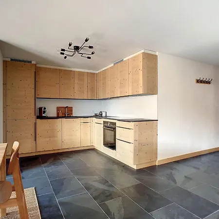 Ambassador 103 Apartmán *