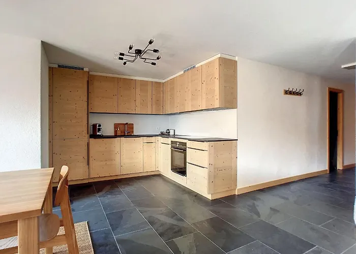 Ambassador 103 Apartman *