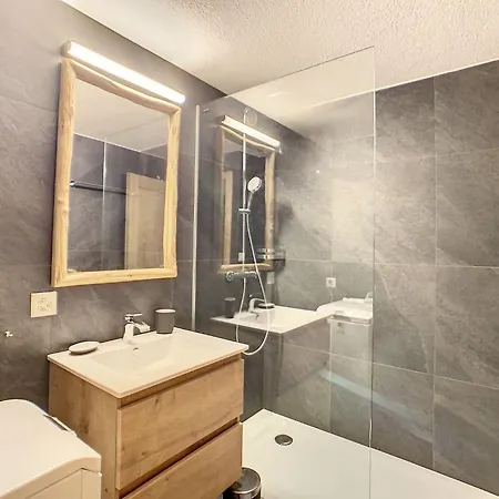 Ambassador 103 Apartment *